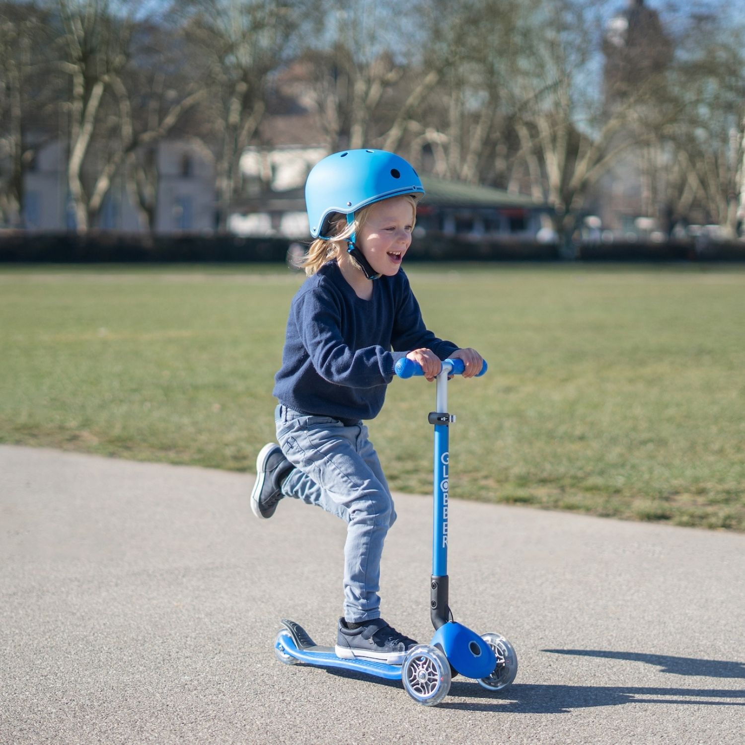 SCOOTER GLOBBER PRIMO PLEGABLE LED AZUL