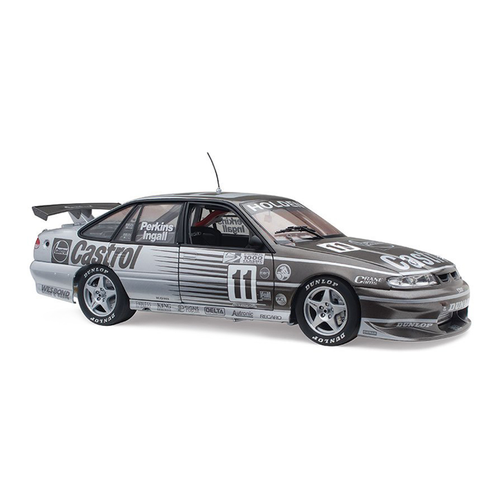 Classic Carlectables 1:18 Holden VS Commodore 1997 Bathurst Winner Diecast