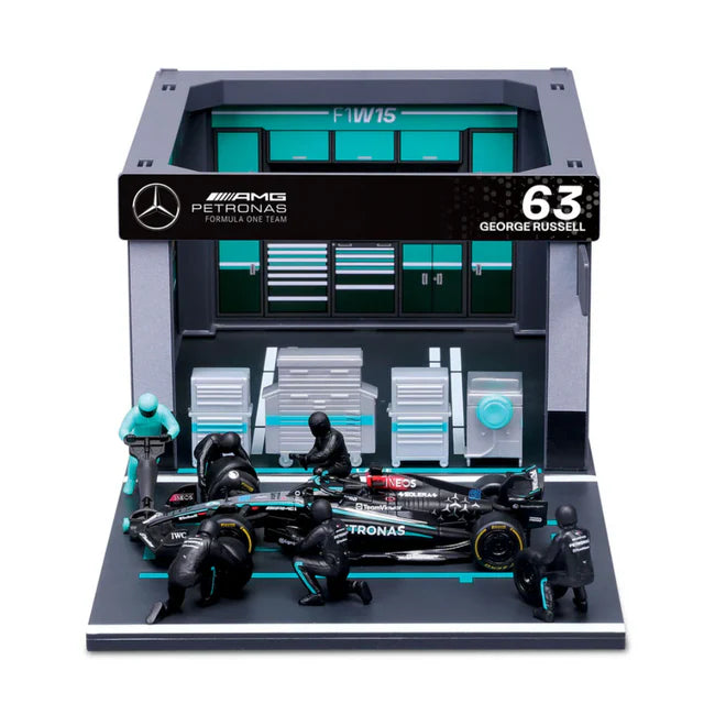 Bburago 1/43 Mercedes #63 Russell Pit Pass Diorama