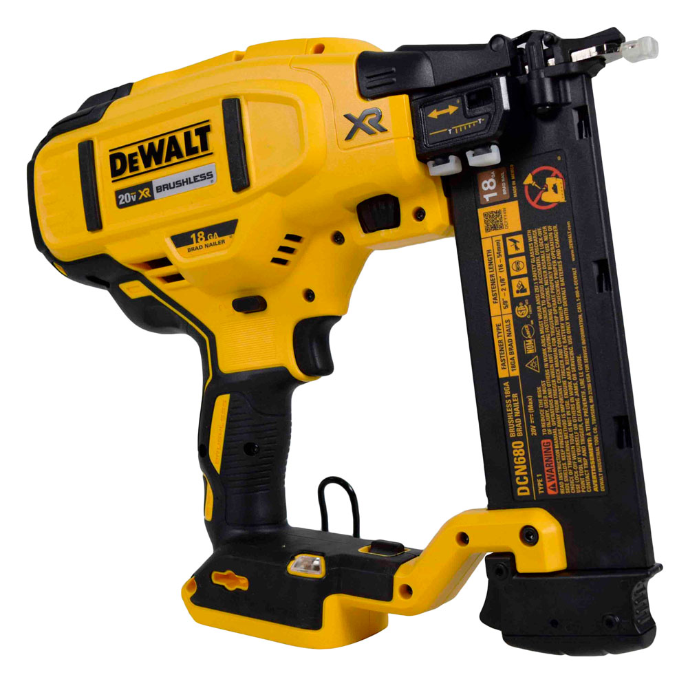 CLAVADORA DE PUNTILLA CALI. DEWALT 18 SIN CARBO. 20V MAX. XR