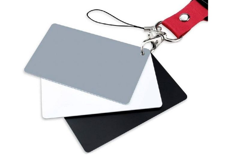 CARTA GRIS 18% PARA BALANCE DE BLANCOS (19X14CM)