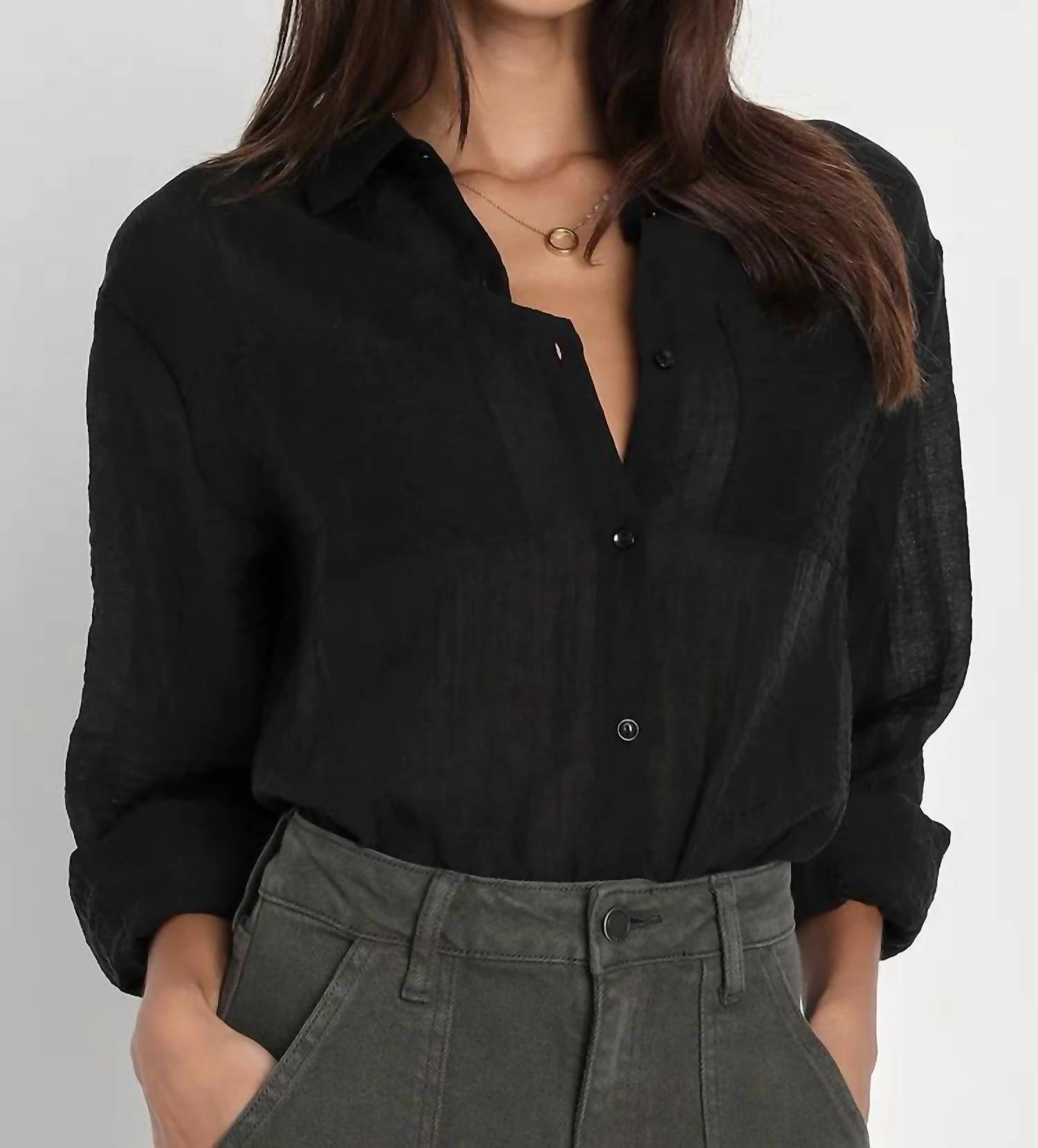 Lulus Chic Spirit Long Sleeve Button-Up Top In Black Crinkled