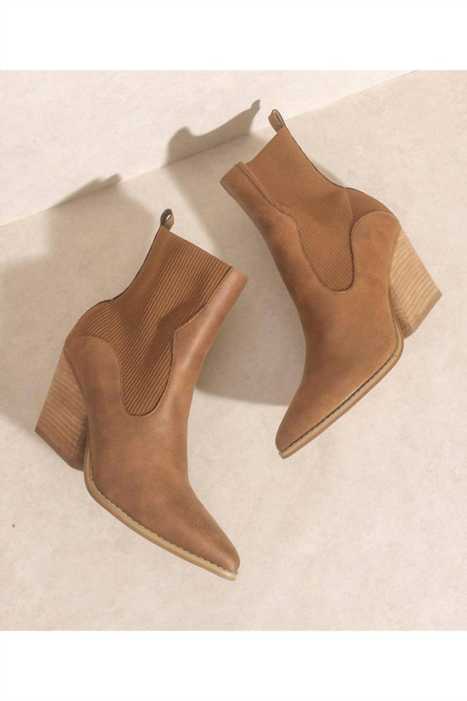 Oasis Society Jocelyn Heeled Boots In Brown