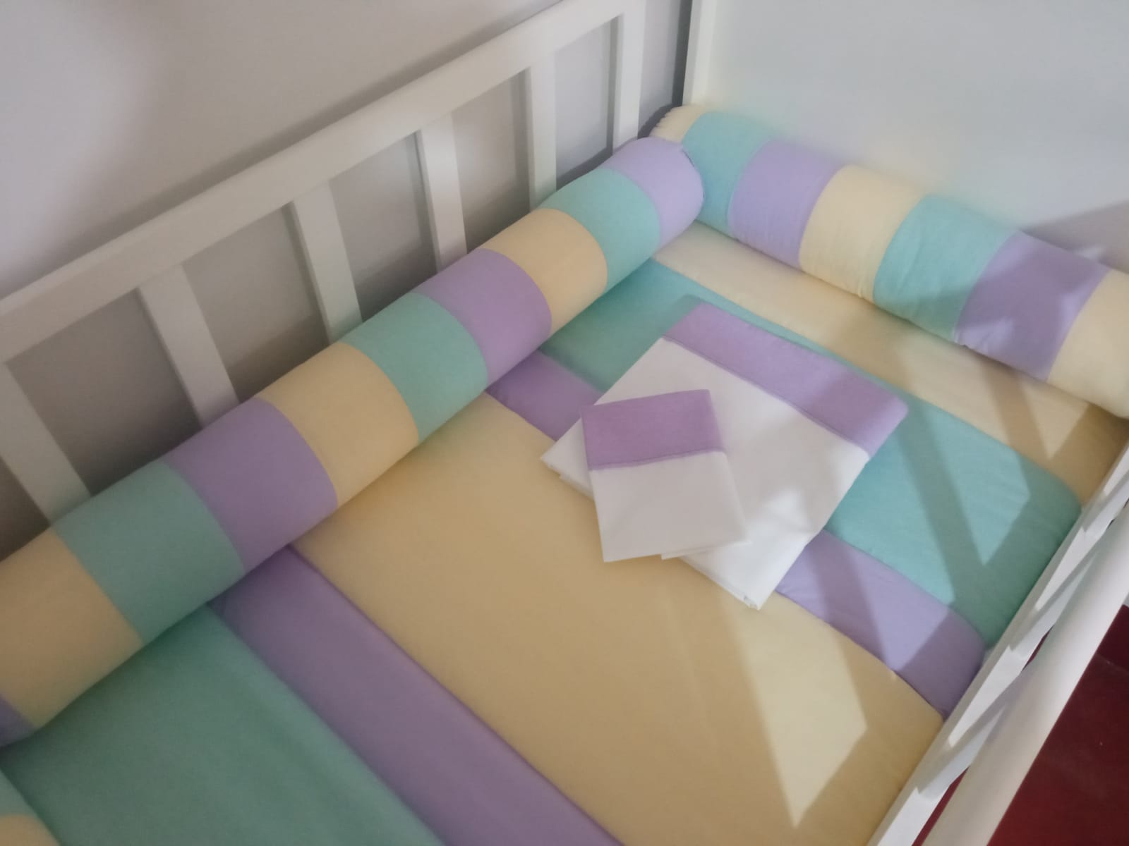 SET DE CUNA ESTANDAR DISEÑO TUBULARES - TRICOLOR