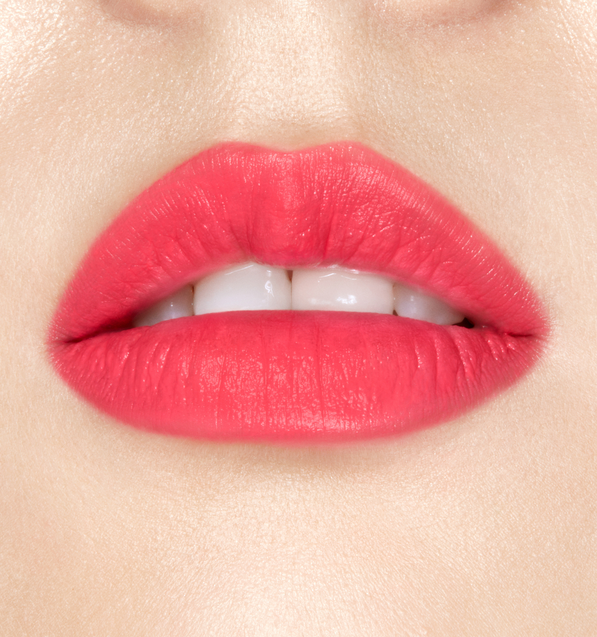 REVLON ULTRA HD MATTE LIPCOLOR - TEMPTATION (615) - LABIAL LÍQUIDO MATE ATERCIOPELADO