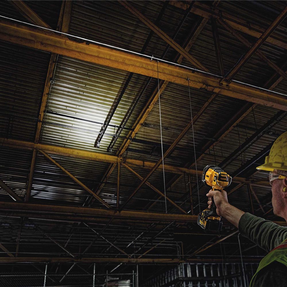 LINTERNA TRABAJO LED DEWALT 20V MAX 1000 LM SIN BAT NI CARG